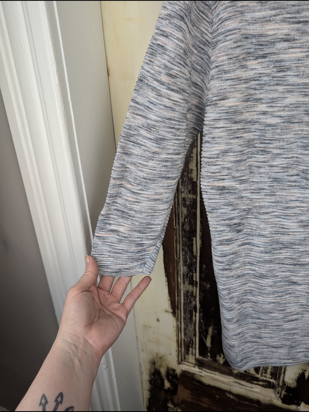 Wilfred Aritzia Linen Blend Knit Sweater Top Grey Space Dye 3/4 Sleeve Size S - Picture 5 of 8